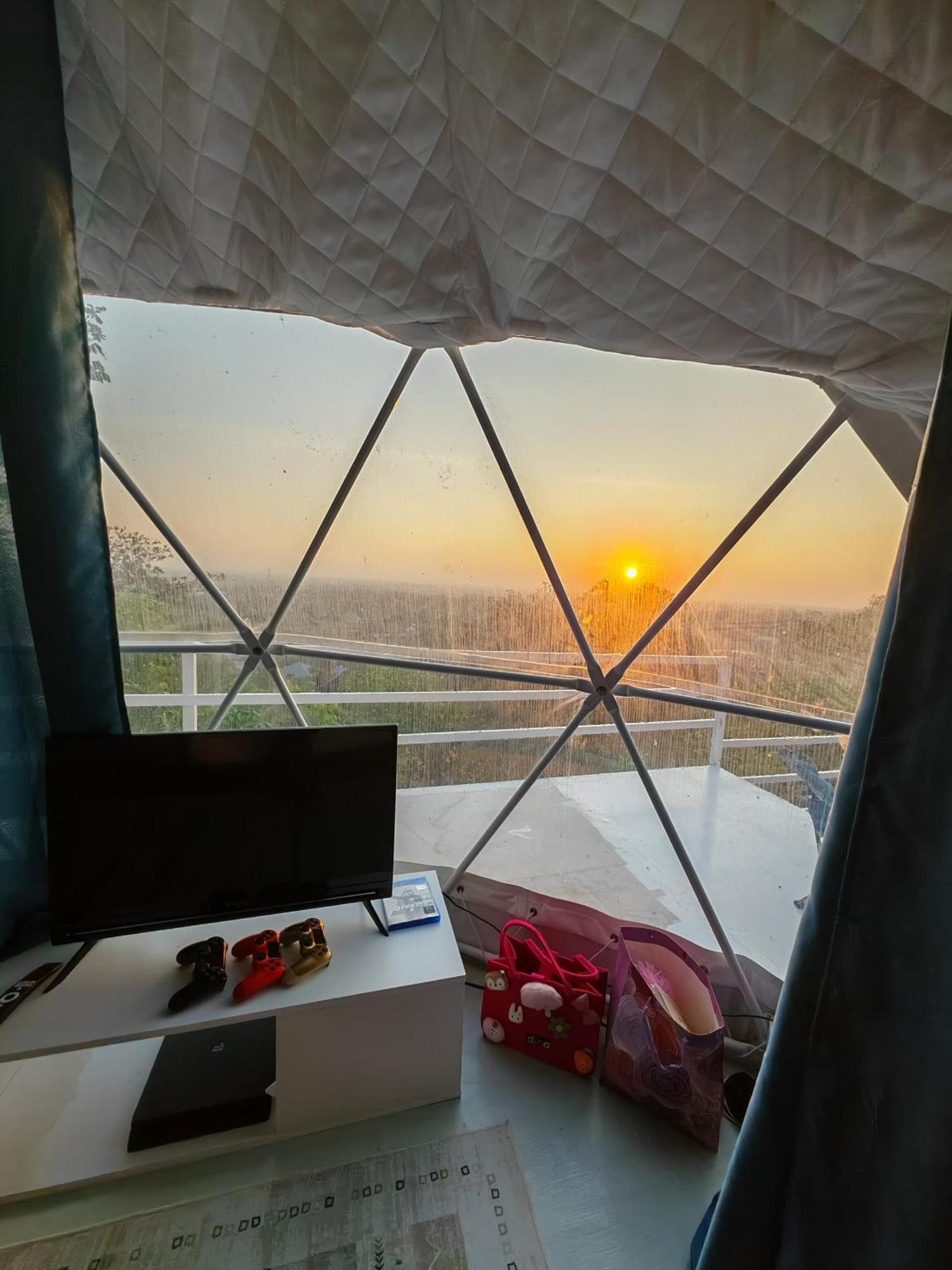 Gunung Medan Glamping & Cafe Hotel Kangar Exterior photo
