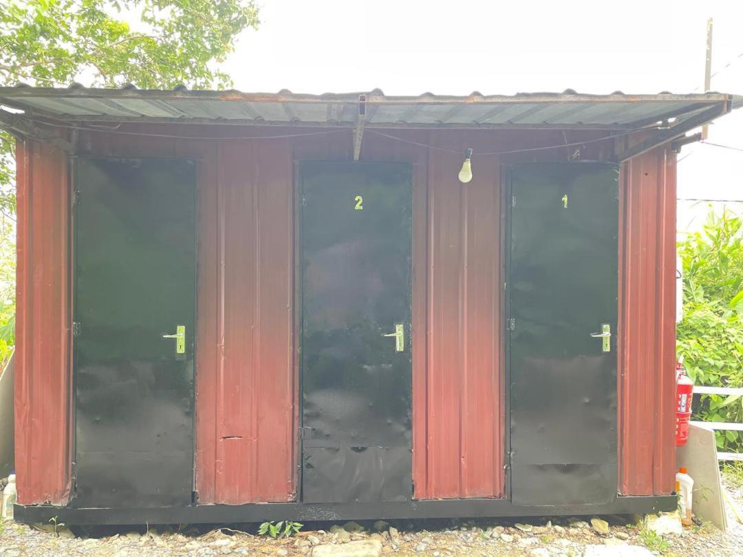 Gunung Medan Glamping & Cafe Hotel Kangar Exterior photo