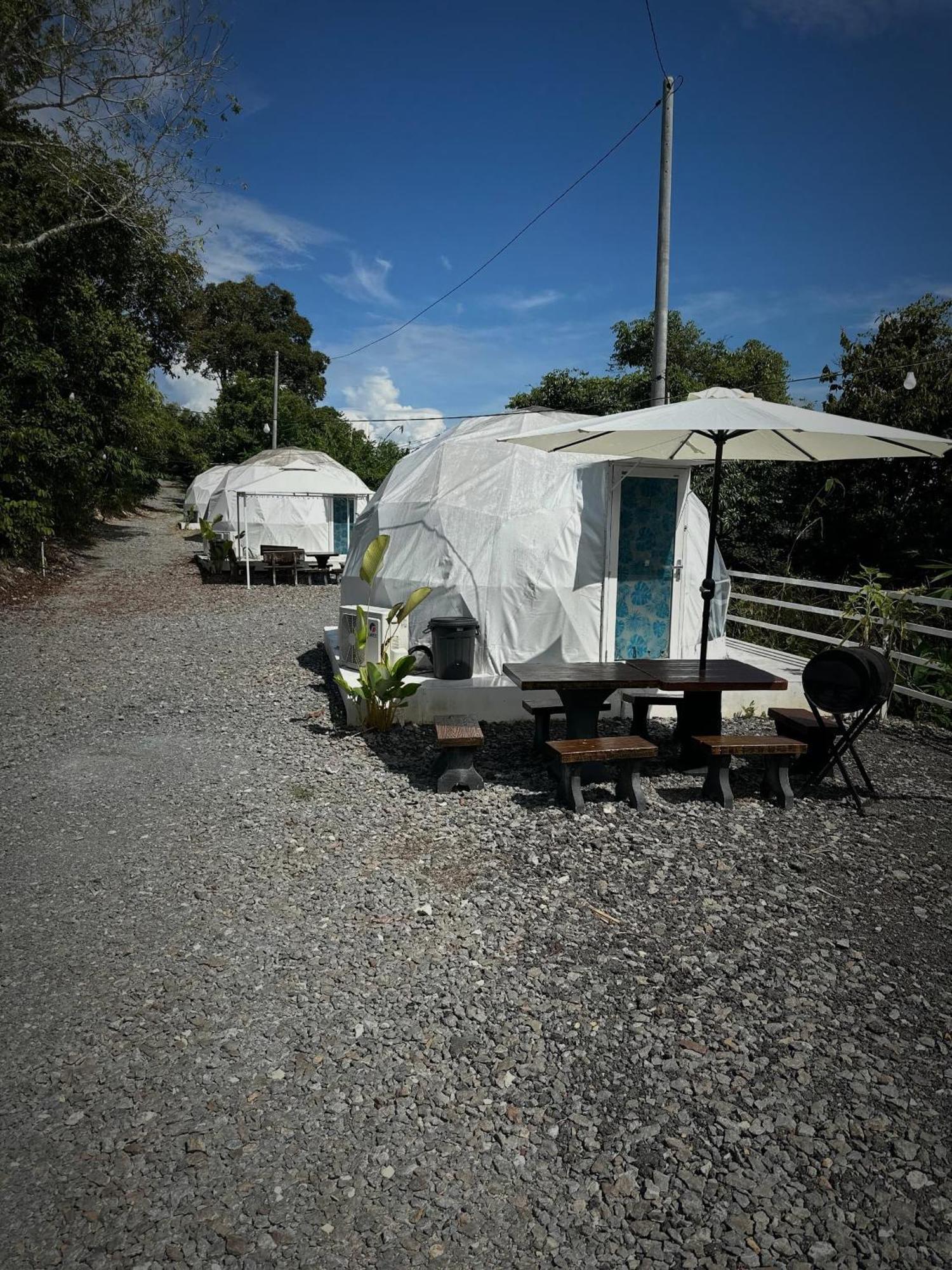 Gunung Medan Glamping & Cafe Hotel Kangar Exterior photo
