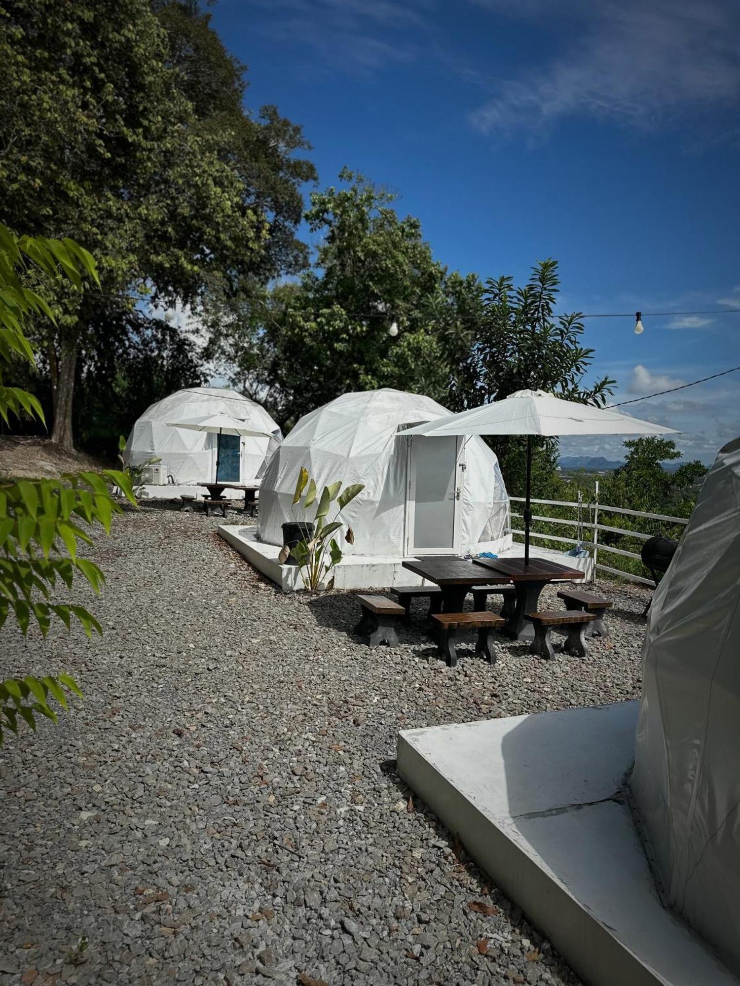 Gunung Medan Glamping & Cafe Hotel Kangar Exterior photo